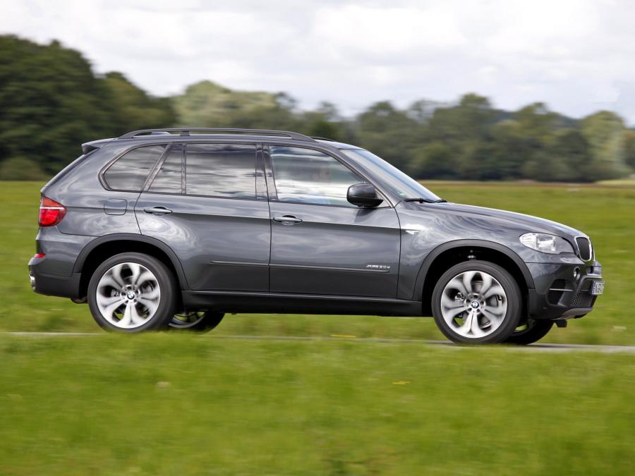  BMW X5 xDrive 3.0d 2011 года  (фото 7 из 15)